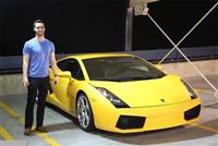 Chàng sinh viên muốn kiếm triệu đô nhờ siêu xe Lamborghini