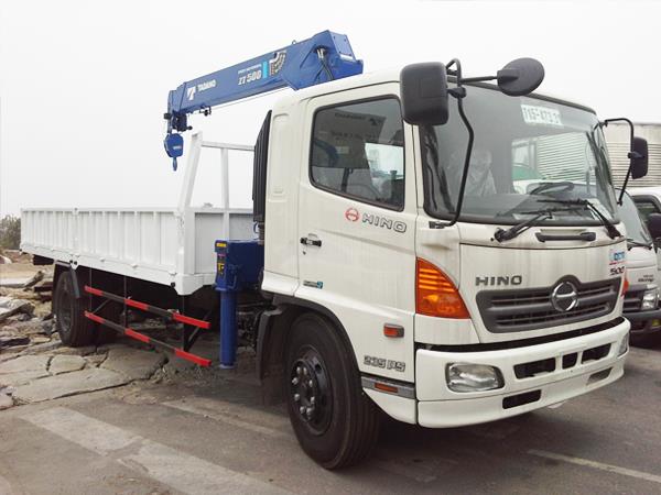 Xe tải Hino  FG8JPSL gắn cẩu Tadano 5 Tấn ZT504