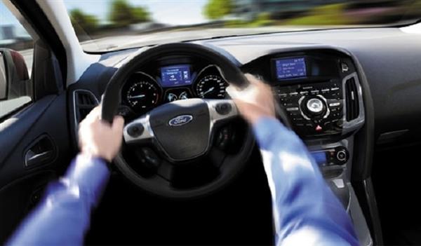 Bí quyết khắc phục mỏi tay khi lái xe tải Hyundai đường dài