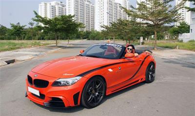 Xế độ BMW Z4 Rowen đầu tiên ở Sài Gòn